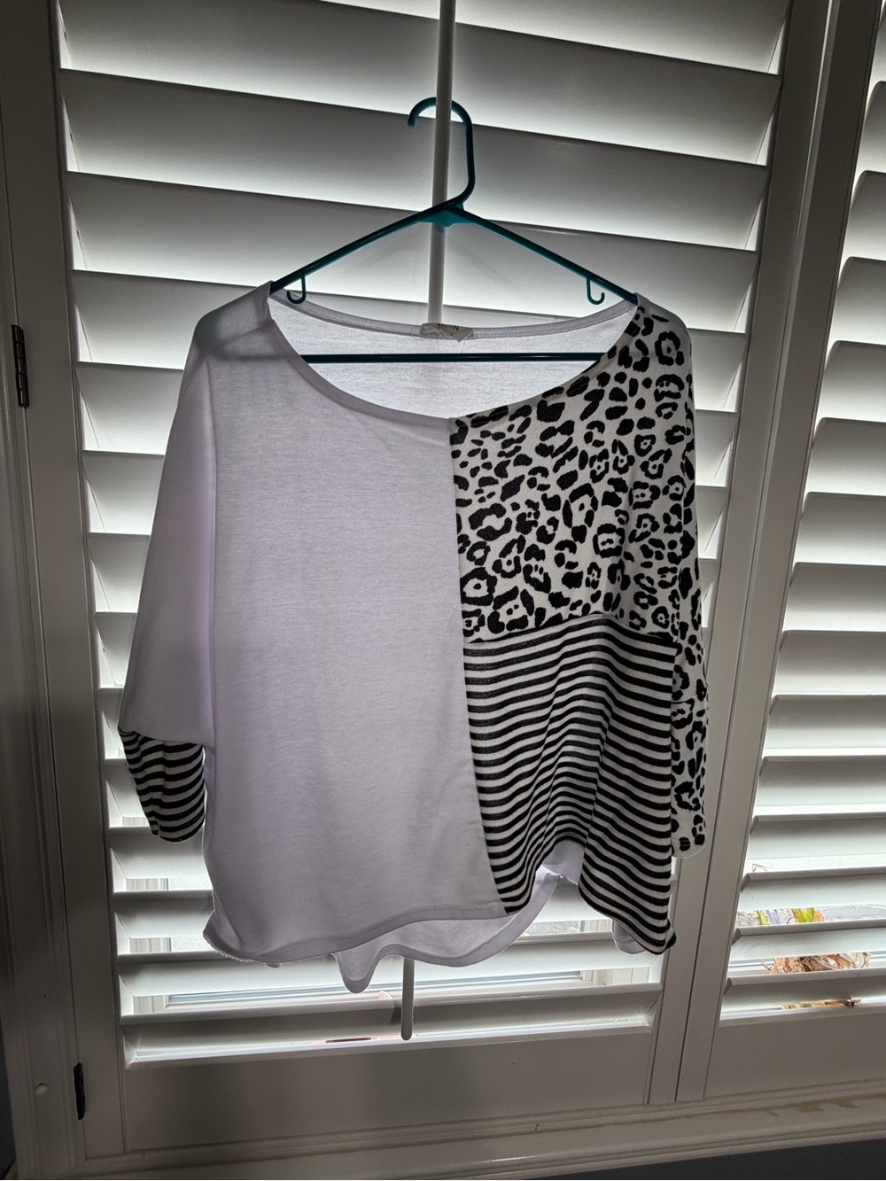 Women's Black & White Mixed Print Tunic